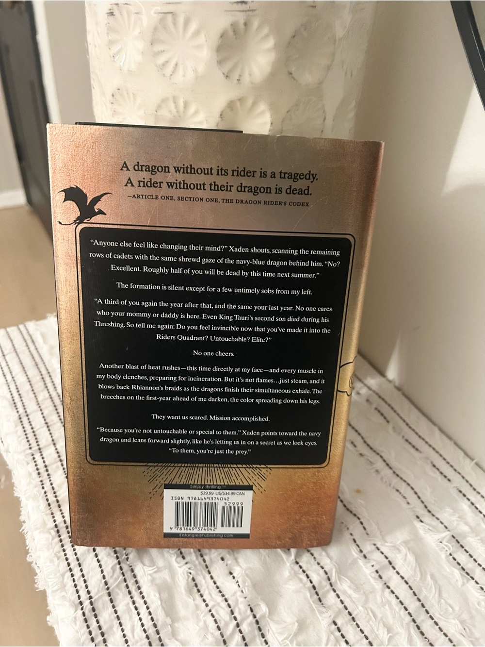 Fourth Wing Hardcover by Rebecca Yarros Fantasy Romance Book First Edition - Picture 8 of 8
